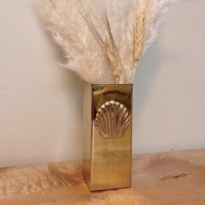 Brass Seashell Bud Flower Vase